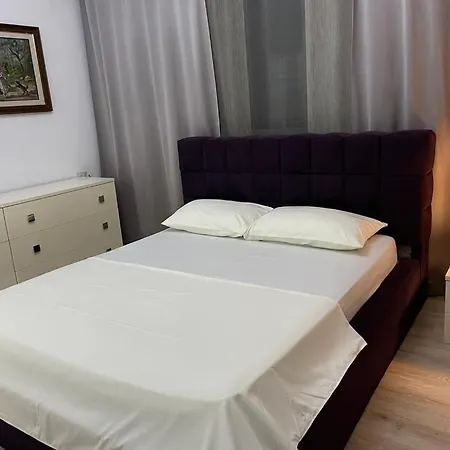 Ardbay - Cozy Golem (Tirana)